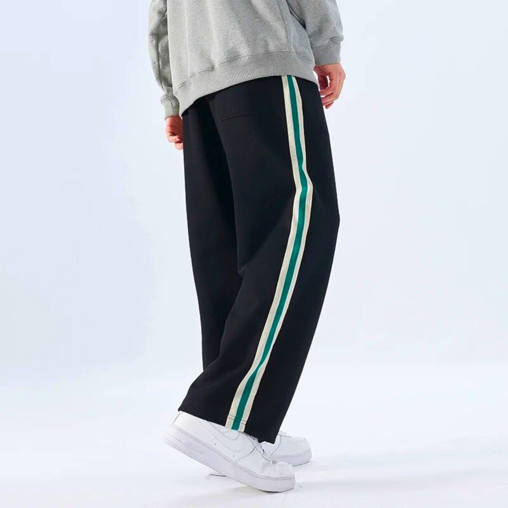 High - Waisted Loose Fit Striped Sweatpants - Molvana